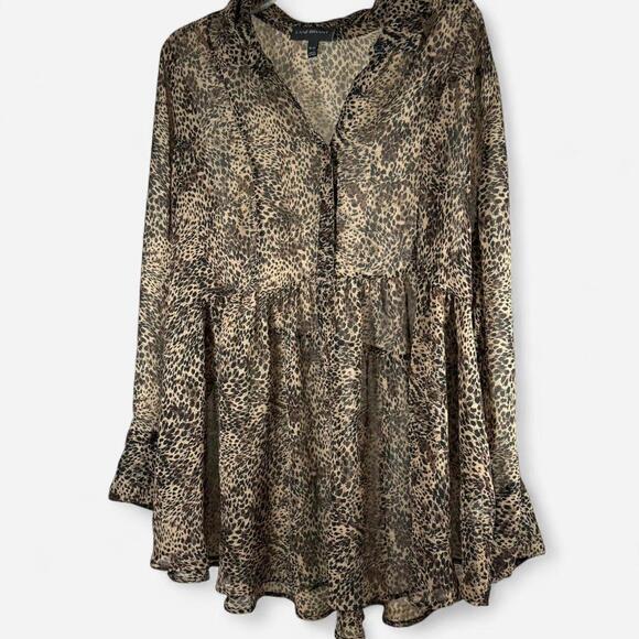 Lane Bryant Cheetah Print Blouse 18/20 Plus Size Flowy Animal Print Top - Picture 3 of 4